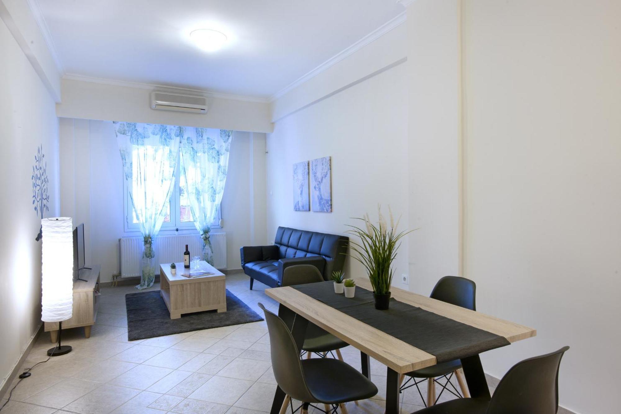Comfortable Apartment At The Foot Of The Odeon Of Herodes Atticus Афіни Екстер'єр фото