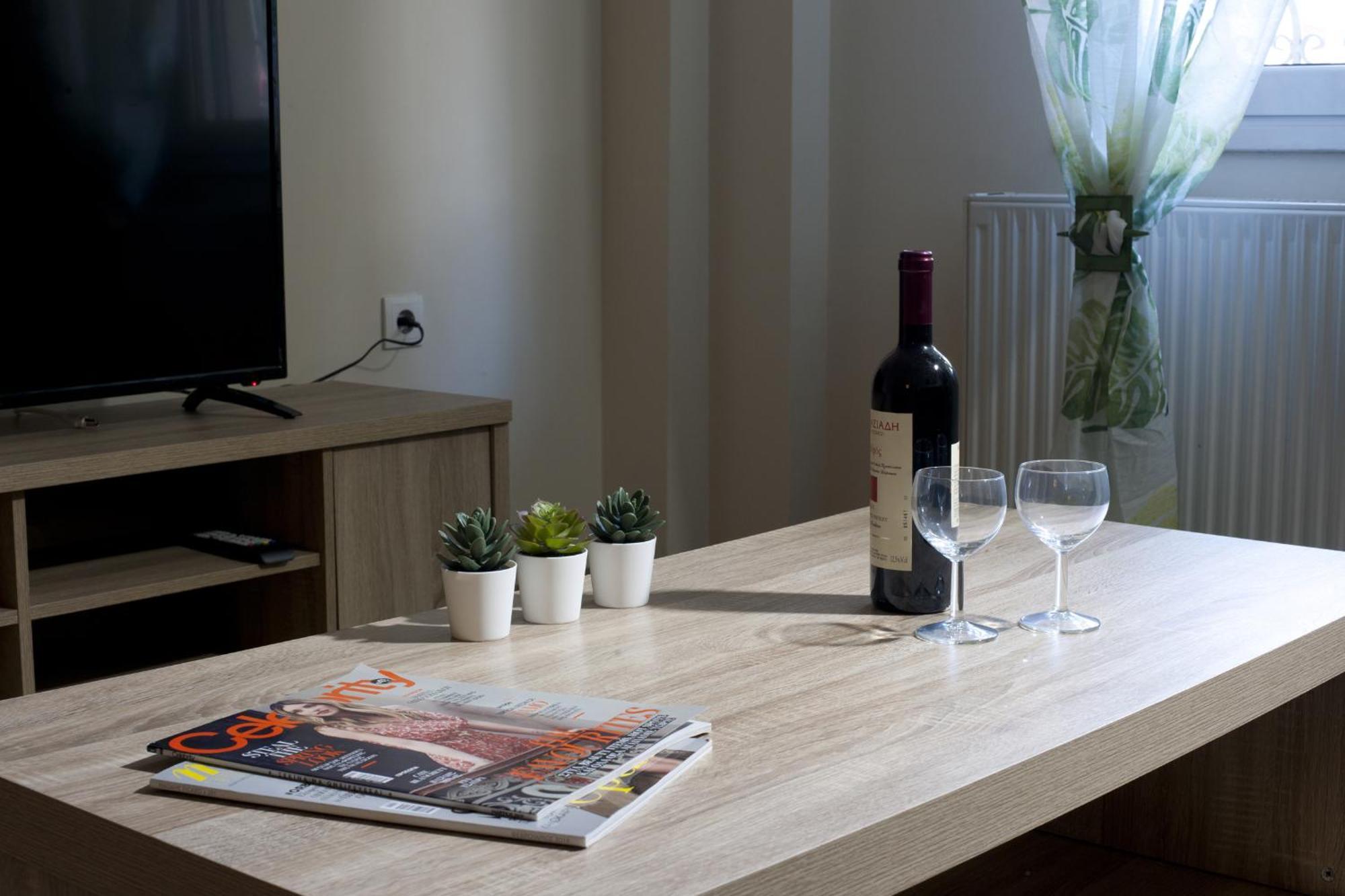 Comfortable Apartment At The Foot Of The Odeon Of Herodes Atticus Афіни Екстер'єр фото